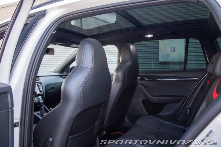 Škoda Octavia RS Combi 2013
