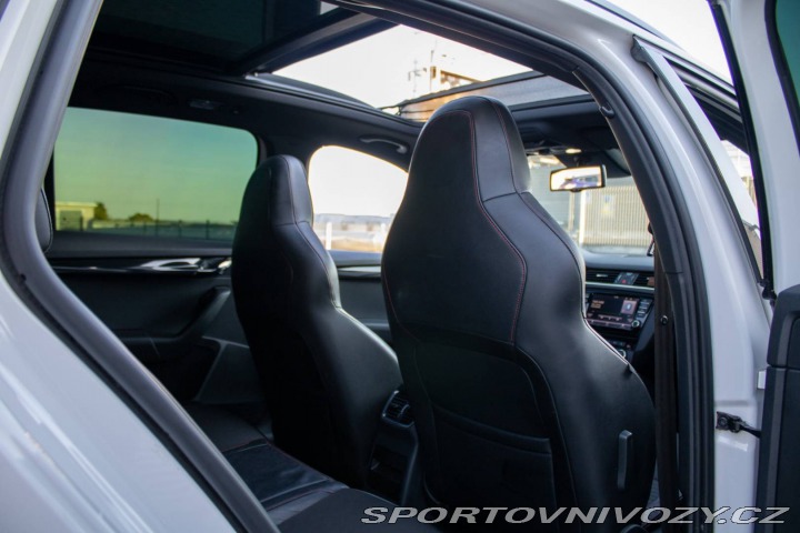 Škoda Octavia RS Combi 2013