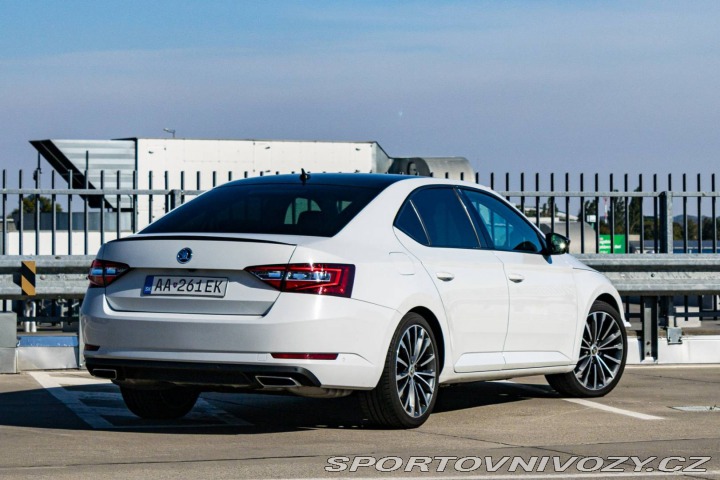Škoda Superb 2017