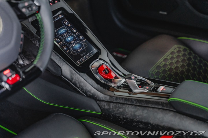 Lamborghini Huracán Evo-AWD-640PS-PPF-ZÁRUKA 2021