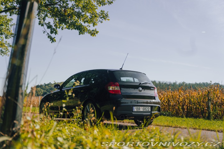 BMW 1 130i, samosvor, 142 tis. 2006