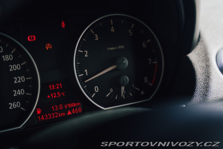 BMW 1 130i, samosvor, 142 tis. 2006