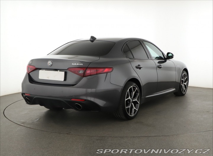 Alfa Romeo Giulia 2.0 Turbo 2018