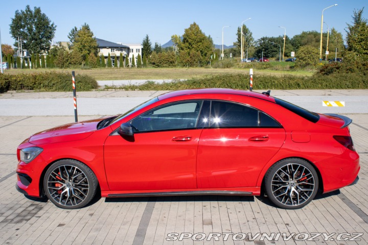 Mercedes-Benz CLA Kupé AMG 45 4Matic 280 2016