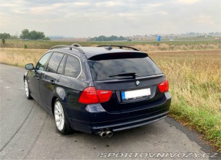 BMW 3  2009