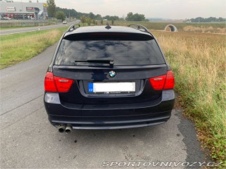 BMW 3  2009