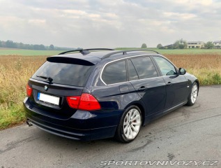 BMW 3  2009