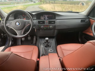 BMW 3  2009