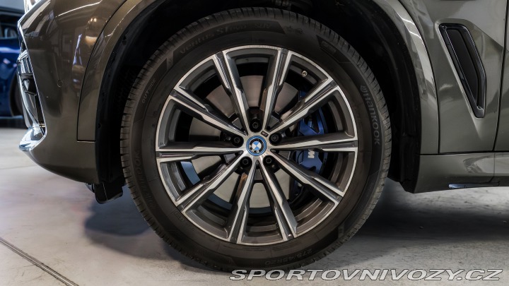 BMW X5 45e xDrive M-paket, DPH. 2023