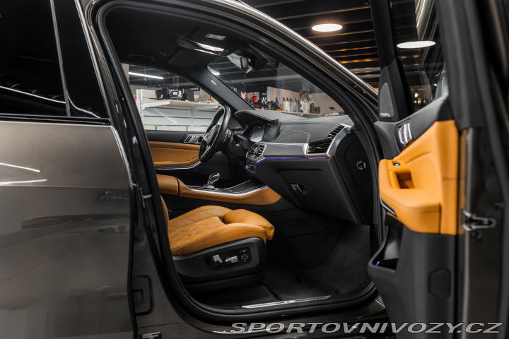 BMW X5 45e xDrive M-paket, DPH. 2023