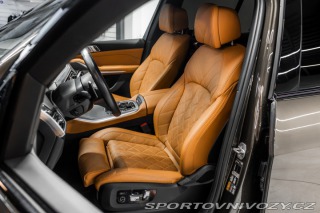 BMW X5 45e xDrive M-paket, DPH. 2023