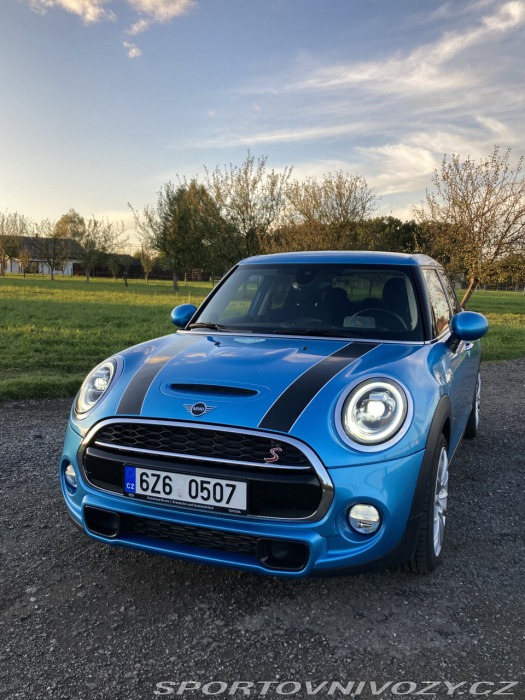 Mini Cooper F55