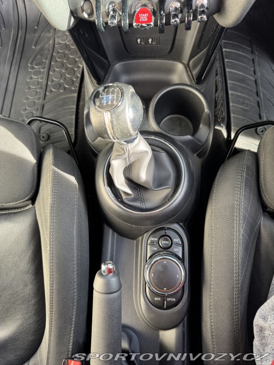 Mini Cooper F55 2018