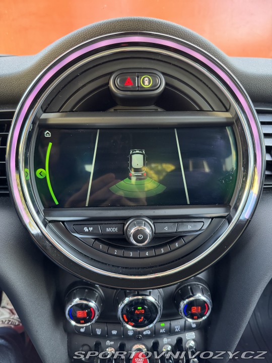 Mini Cooper F55 2018