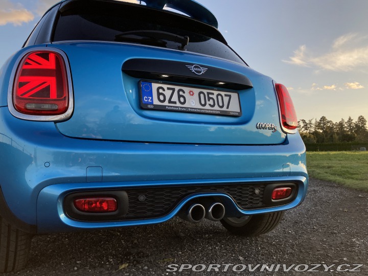 Mini Cooper F55 2018