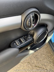 Mini Cooper F55 2018