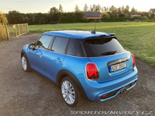 Mini Cooper F55 2018