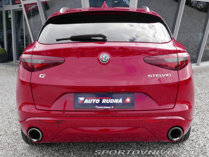 Alfa Romeo Stelvio 2,0i Turbo 280 Q4 REZERVA 2017