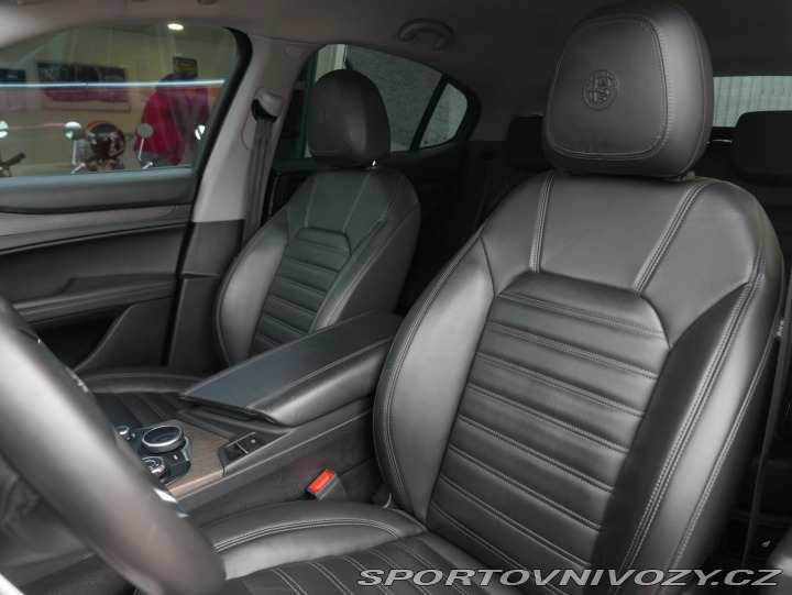 Alfa Romeo Stelvio 2,0i Turbo 280 Q4 REZERVA 2017