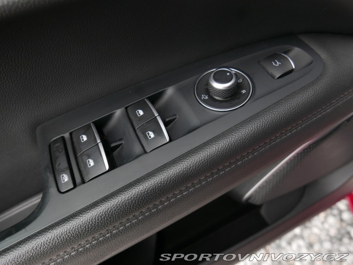 Alfa Romeo Stelvio 2,0i Turbo 280 Q4 REZERVA 2017