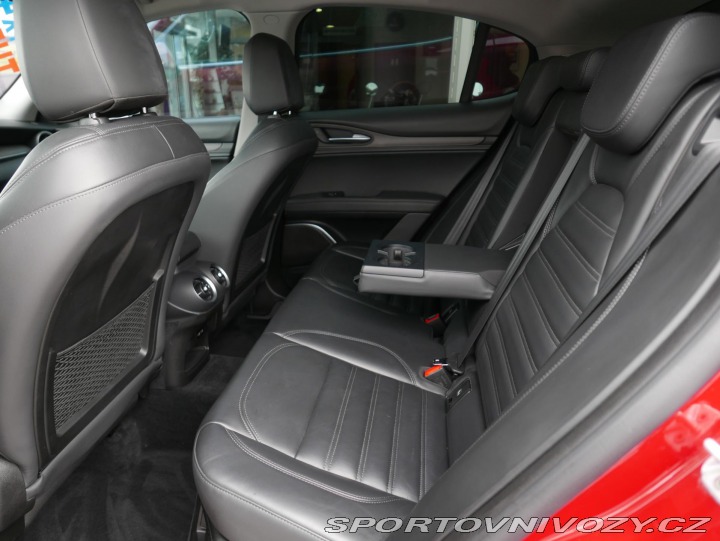 Alfa Romeo Stelvio 2,0i Turbo 280 Q4 REZERVA 2017