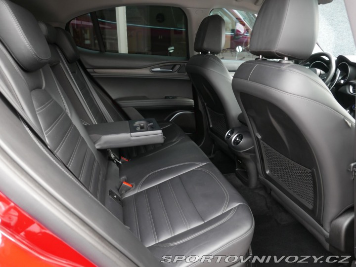 Alfa Romeo Stelvio 2,0i Turbo 280 Q4 REZERVA 2017