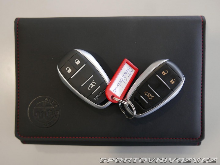 Alfa Romeo Stelvio 2,0i Turbo 280 Q4 REZERVA 2017