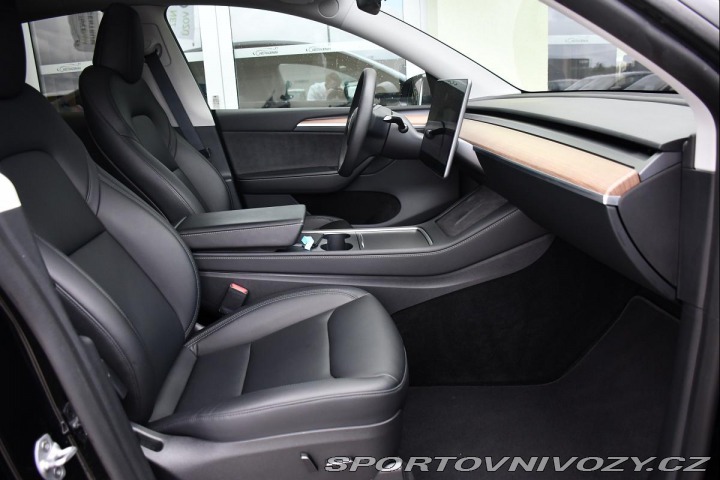 Tesla Model Y LONG RANGE DUAL MOTOR AWD 2023