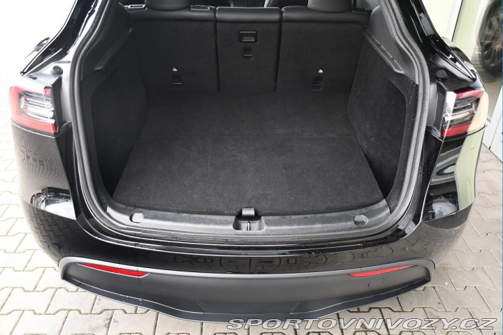 Tesla Model Y LONG RANGE DUAL MOTOR AWD 2023