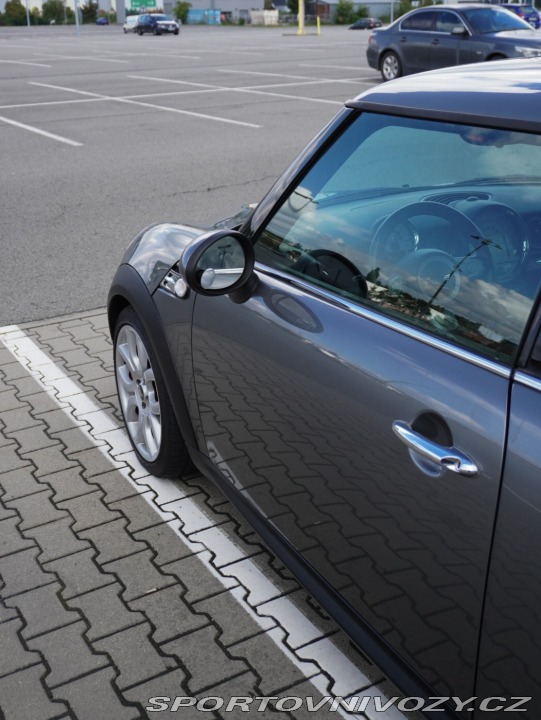 Mini Cooper MINI John Cooper Works R5 2008