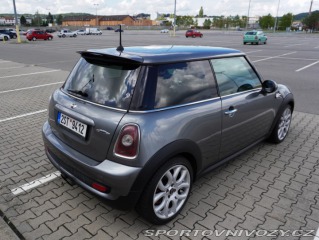 Mini Cooper MINI John Cooper Works R5 2008
