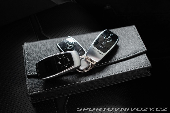 Mercedes-Benz AMG GT 43 4MATIC+ REZERVACE 2019