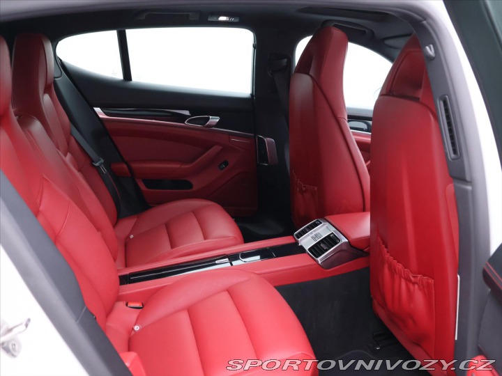 Porsche Panamera 3,0 V6 221kW Turbodiesel 2015