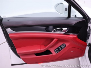 Porsche Panamera 3,0 V6 221kW Turbodiesel 2015