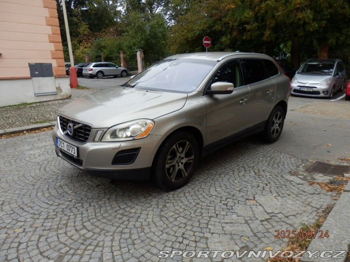Volvo Ostatní modely XC60 2,4 Summum AWD 158kW 20 2012