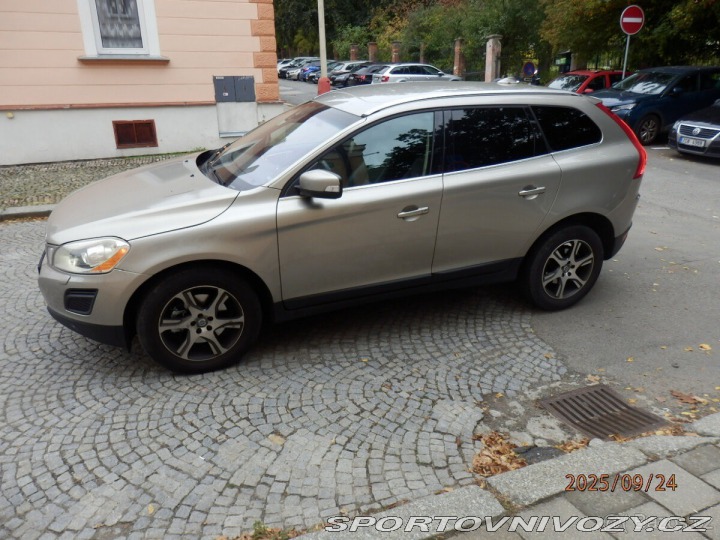 Volvo Ostatní modely XC60 2,4 Summum AWD 158kW 20 2012