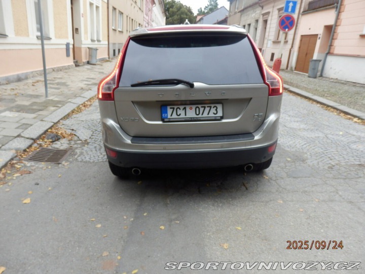 Volvo Ostatní modely XC60 2,4 Summum AWD 158kW 20 2012