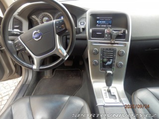 Volvo Ostatní modely XC60 2,4   Summum AWD 158kW 20 2012