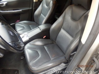 Volvo Ostatní modely XC60 2,4   Summum AWD 158kW 20 2012