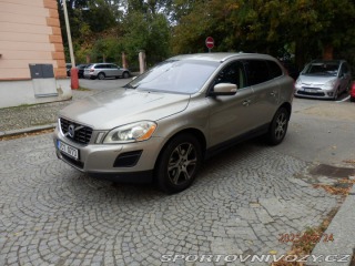Volvo Ostatní modely XC60 2,4   Summum AWD 158kW 20 2012