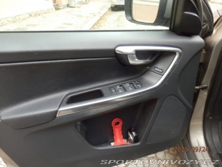 Volvo Ostatní modely XC60 2,4   Summum AWD 158kW 20 2012