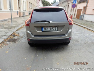 Volvo Ostatní modely XC60 2,4   Summum AWD 158kW 20 2012
