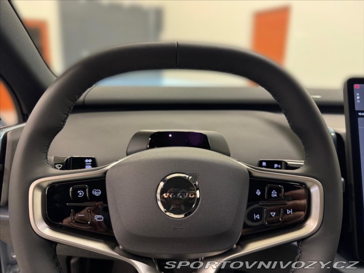 Volvo EX30 Plus Single Motor 4953 2025