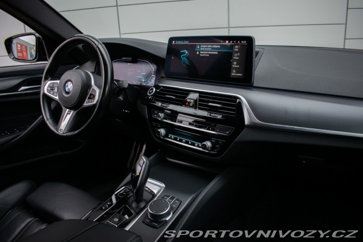 BMW 5 530e xDrive M Paket A/T 2021