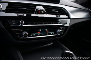 BMW 5 530e xDrive M Paket A/T 2021