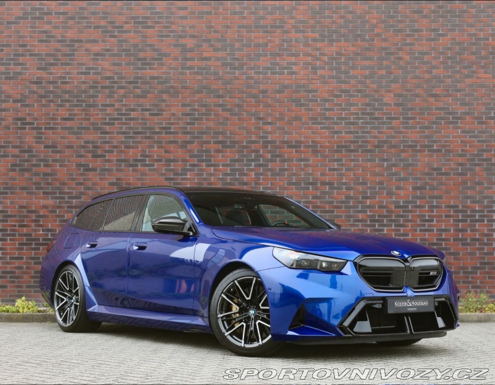 BMW M5 xdrive Touring | Marina 2025