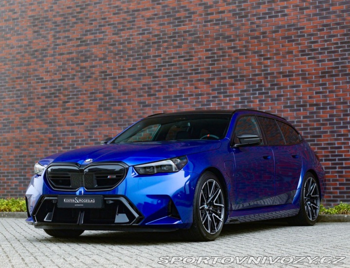 BMW M5 xdrive Touring | Marina 2025