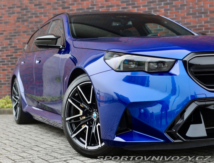 BMW M5 xdrive Touring | Marina 2025