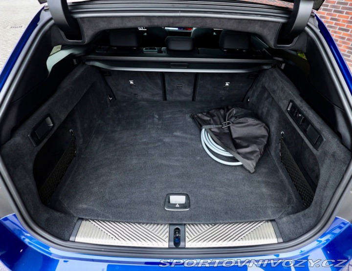 BMW M5 xdrive Touring | Marina 2025