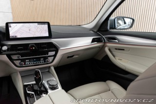 BMW 5 540d xDrive*MASÁŽ*2xKOLA* 2020